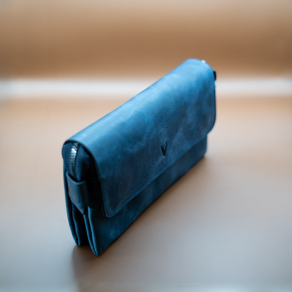 Liberté Clutch