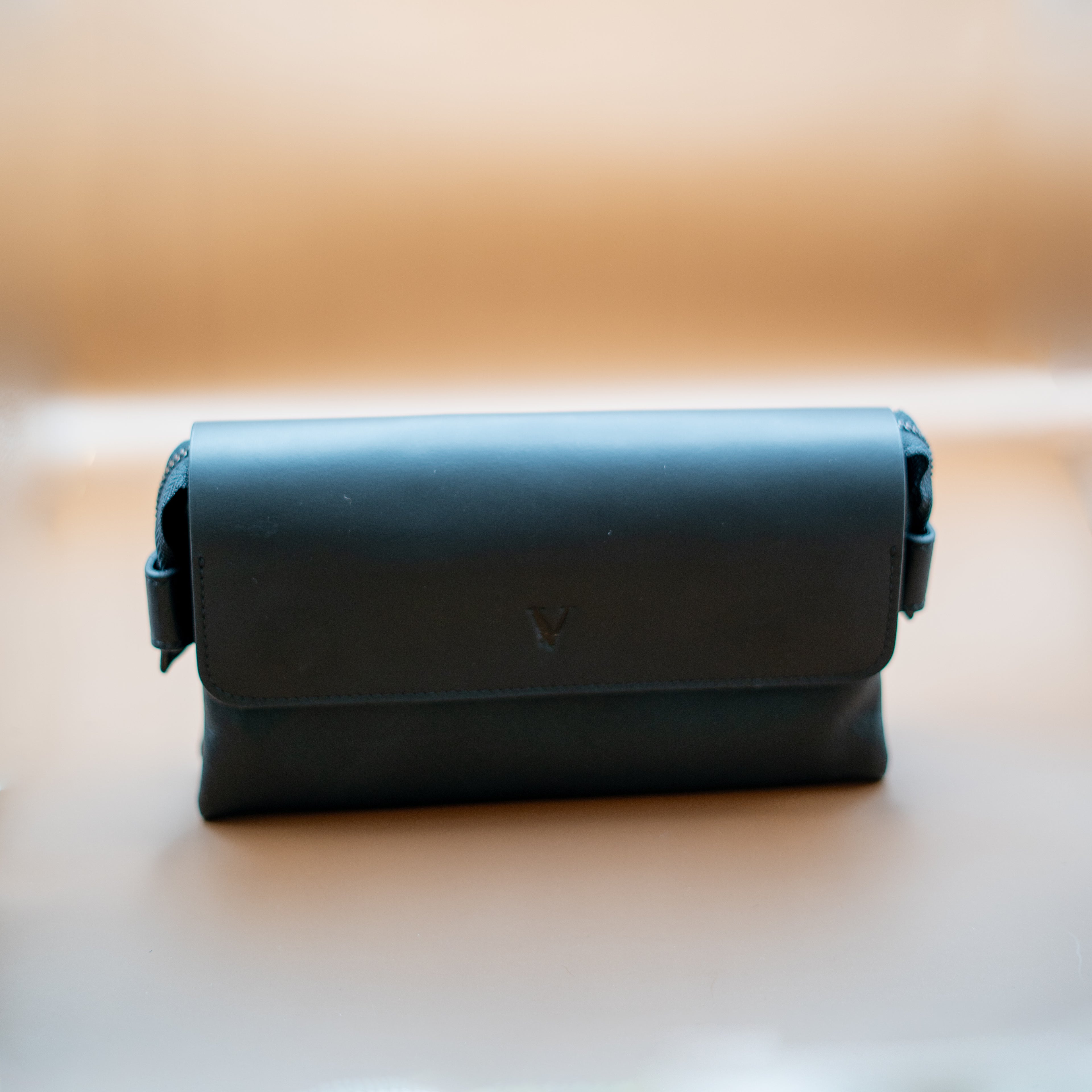 Liberté Clutch