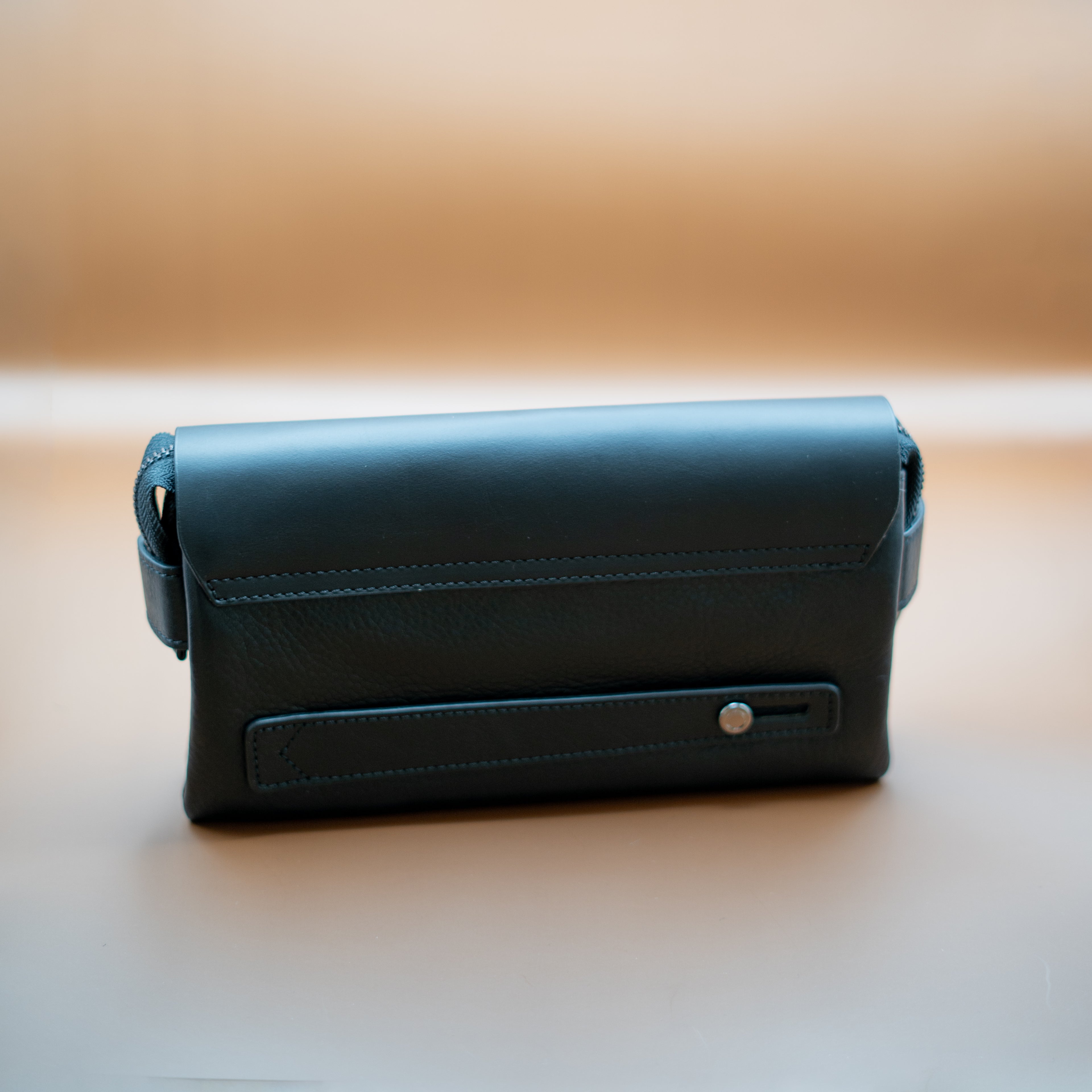 Liberté Clutch