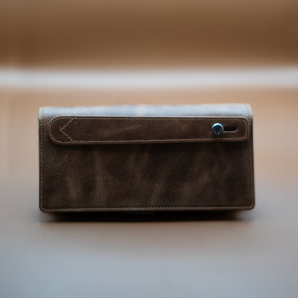 Élise Clutch