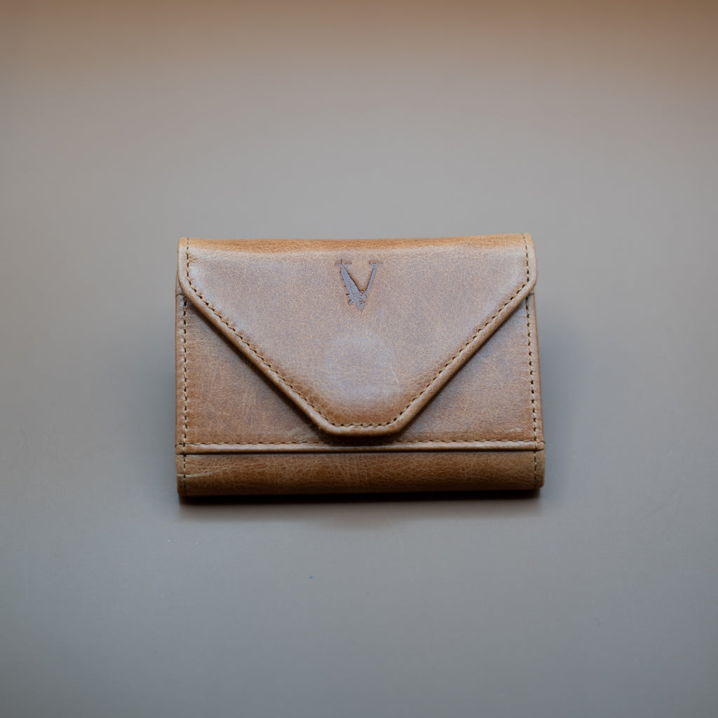 L'Essentiel Wallet